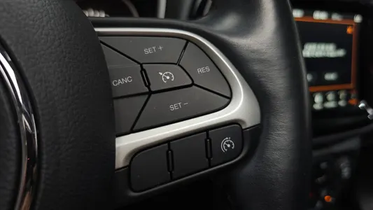 Jeep 2 2.4 AWD 2019 32
