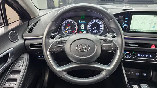 Hyundai (DN8) 2.0 2022 13
