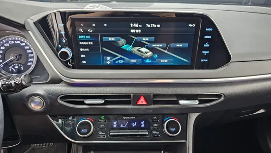 Hyundai (DN8) 2.0 2022 14