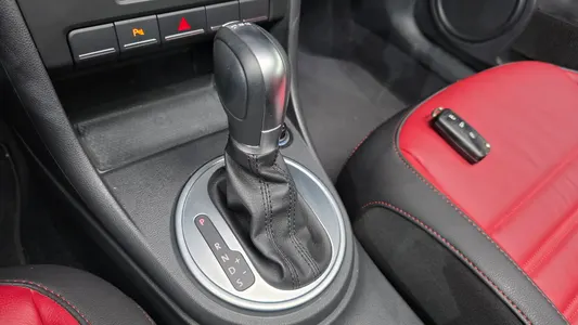 Volkswagen 더 비틀 2.0 TDI 2015 9
