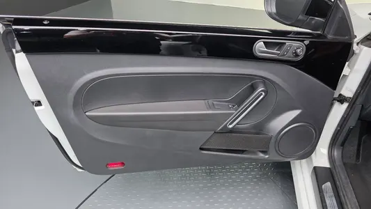 Volkswagen 더 비틀 2.0 TDI 2015 25