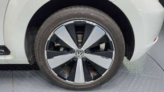 Volkswagen 더 비틀 2.0 TDI 2015 21
