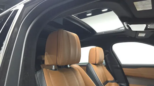 Land Rover 레인지로버 벨라 3.0 D300 R- HSE 2018 15