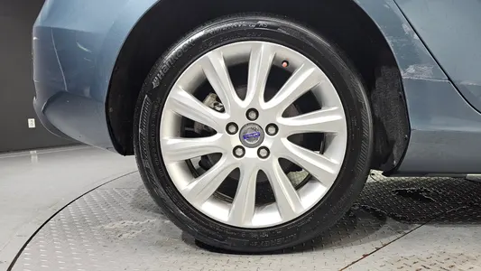 Volvo V40 D2 2014 5