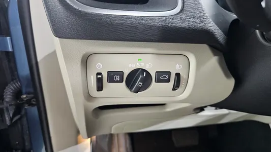 Volvo V40 D2 2014 27