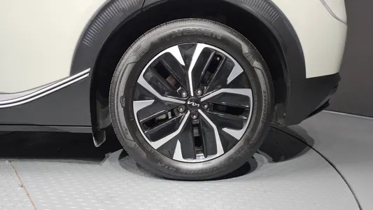 Kia EV6 2023 21