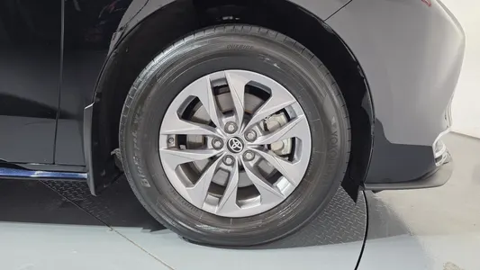 Toyota 4 2.5 AWD 2024 5