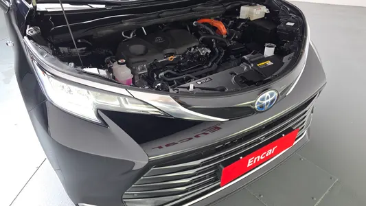 Toyota 4 2.5 AWD 2024 6