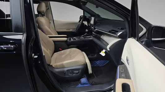 Toyota 4 2.5 AWD 2024 11
