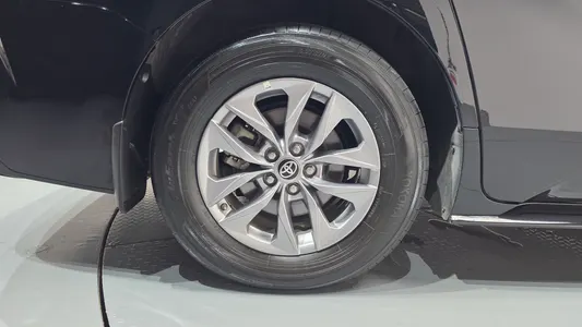 Toyota 4 2.5 AWD 2024 22