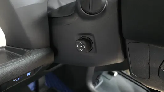 Toyota 4 2.5 AWD 2024 30