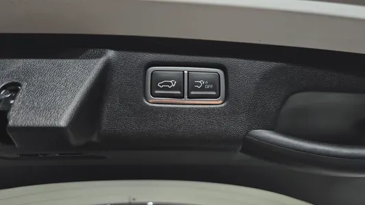 Kia 4 HEV 1.6 4WD 2024 18