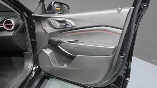 Chevrolet 트랙스 크로스오버 1.2 2024 24