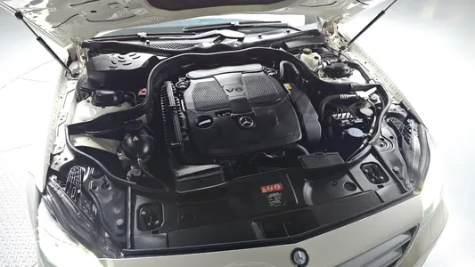 Mercedes-Benz CLS-Class W218 CLS350 2012 6