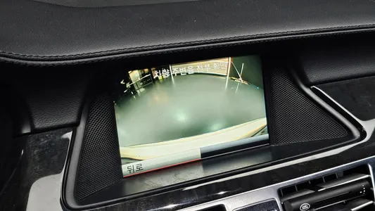Mercedes-Benz CLS-Class W218 CLS350 2012 16