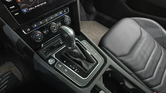 Volkswagen 아테온 2.0 TDI 2019 9