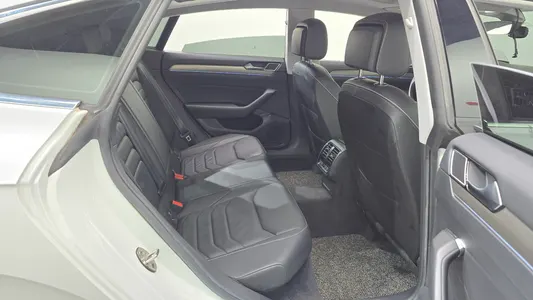 Volkswagen 아테온 2.0 TDI 2019 20
