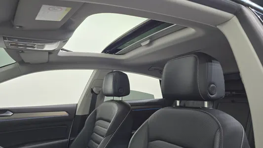 Volkswagen 아테온 2.0 TDI 2019 17