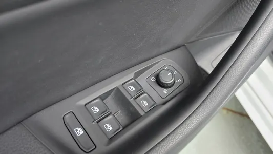 Volkswagen 아테온 2.0 TDI 2019 29