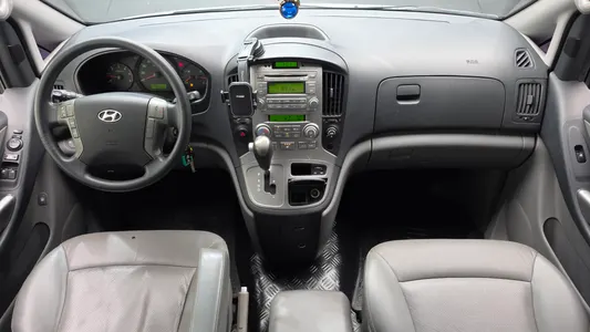 Hyundai Grand Starex 11 2014 7