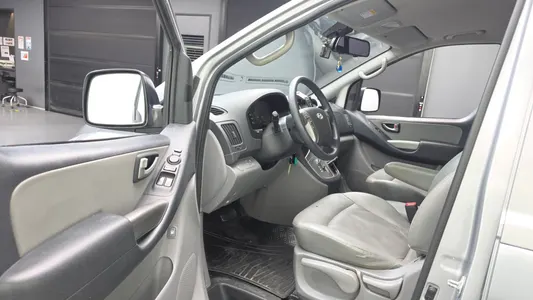 Hyundai Grand Starex 11 2014 10