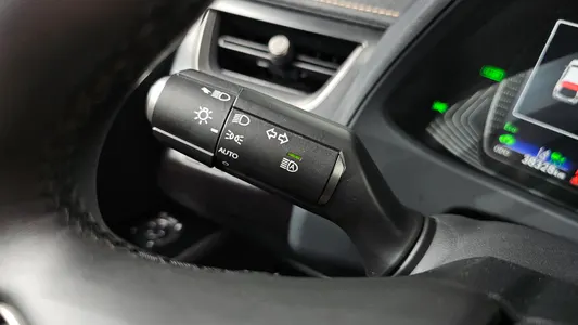 Lexus UX250h 2.0 2WD 2023 30