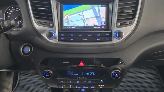 Hyundai Tucson 2.0 4WD 2015 14