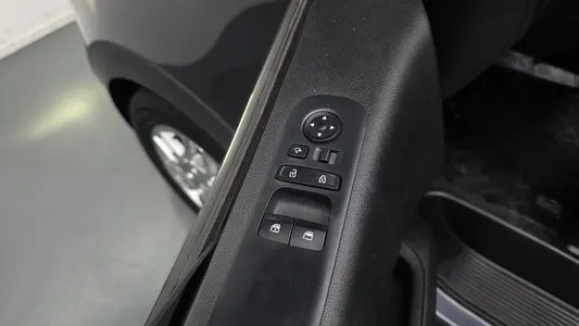 Hyundai Staria 5 2023 35
