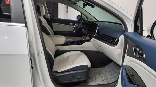 Kia 5 2WD 2023 11