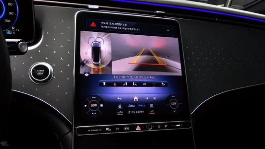 Mercedes-Benz EQE V295 EQE350+ 2022 15