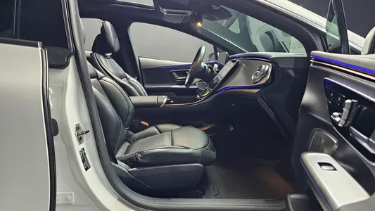 Mercedes-Benz EQE V295 EQE350+ 2022 26