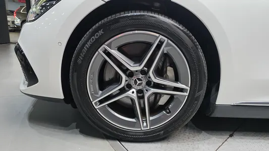 Mercedes-Benz EQE V295 EQE350+ 2022 21