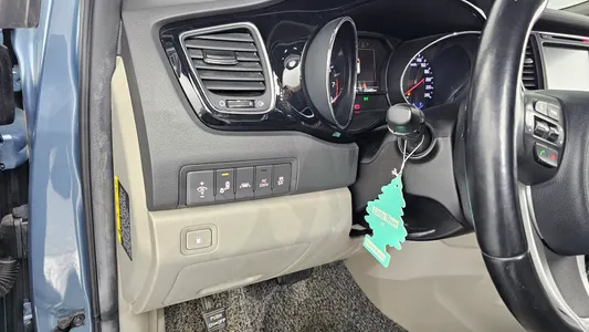 Kia 카니발 7 2015 16