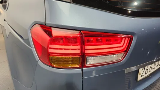 Kia 카니발 7 2015 24