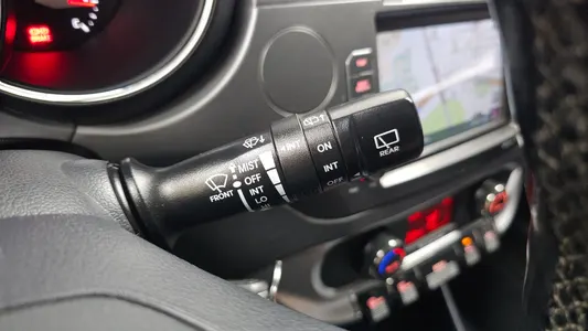 Kia 프라이드 5DR 1.4 2015 30
