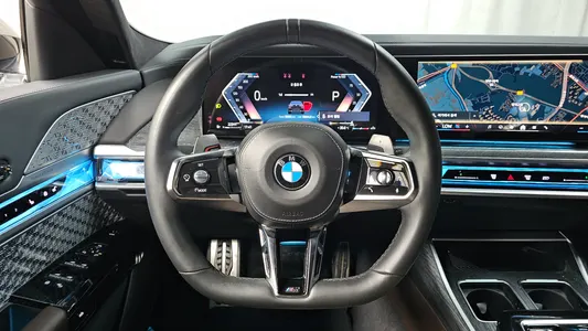 BMW 7 Series (G70) 740i sDrive M 2023 12