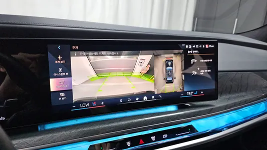 BMW 7 Series (G70) 740i sDrive M 2023 13