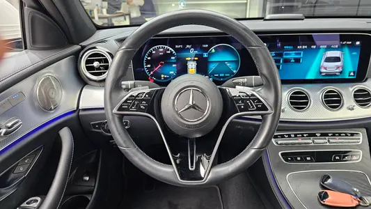 Mercedes-Benz E-Class W213 E350 4MATIC 2021 13