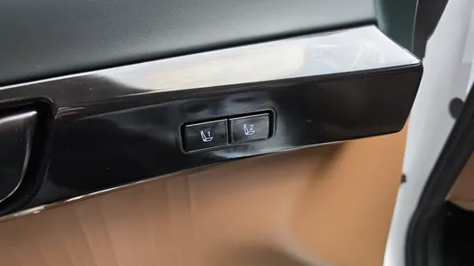 Hyundai (GN7) 2023 27