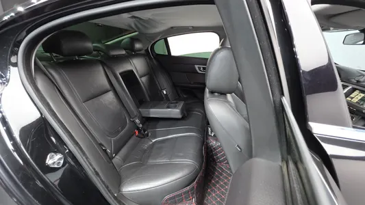 Jaguar New XF 2.2D 2012 19