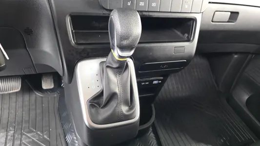 Hyundai Staria 5 2022 9