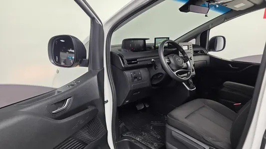 Hyundai Staria 5 2022 10