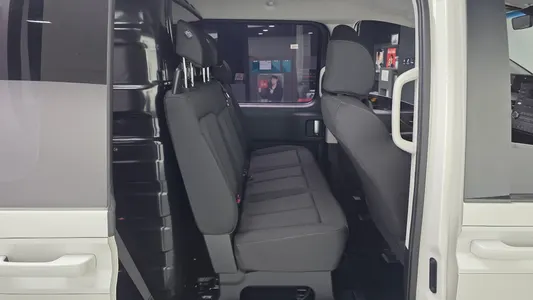 Hyundai Staria 5 2022 26