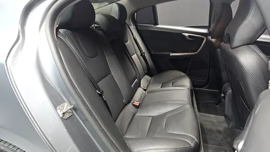 Volvo S60 D3 2018 11