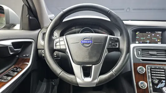 Volvo S60 D3 2018 13