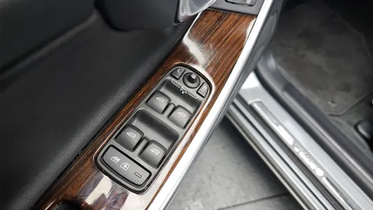Volvo S60 D3 2018 30