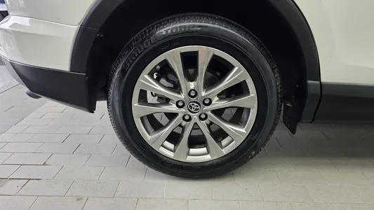 Toyota RAV4 2.5 4WD 2017 5