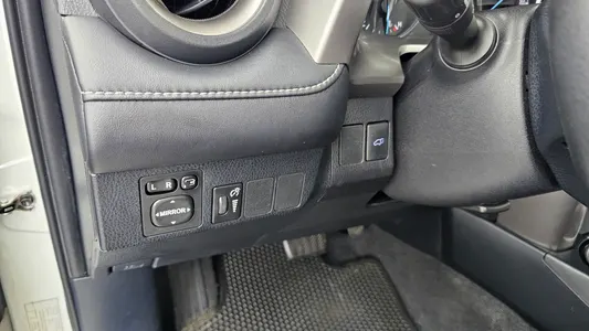 Toyota RAV4 2.5 4WD 2017 16