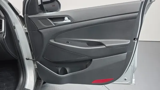 Hyundai Tucson 2.0 4WD 2015 24