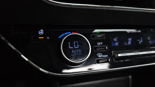 Hyundai (DN8) 1.6 2022 16